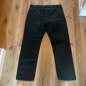 Levi’s 542 black jeans